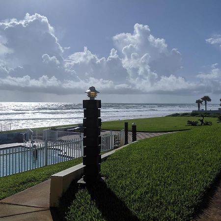Shoreline Suites & Cabana Cottages - Beachfront 데이토나 비치 외부 사진
