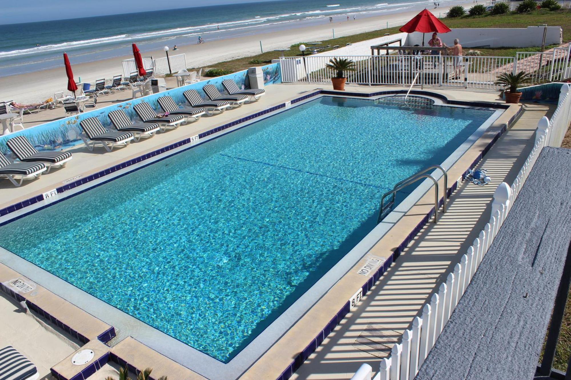 Shoreline Suites & Cabana Cottages - Beachfront 데이토나 비치 외부 사진