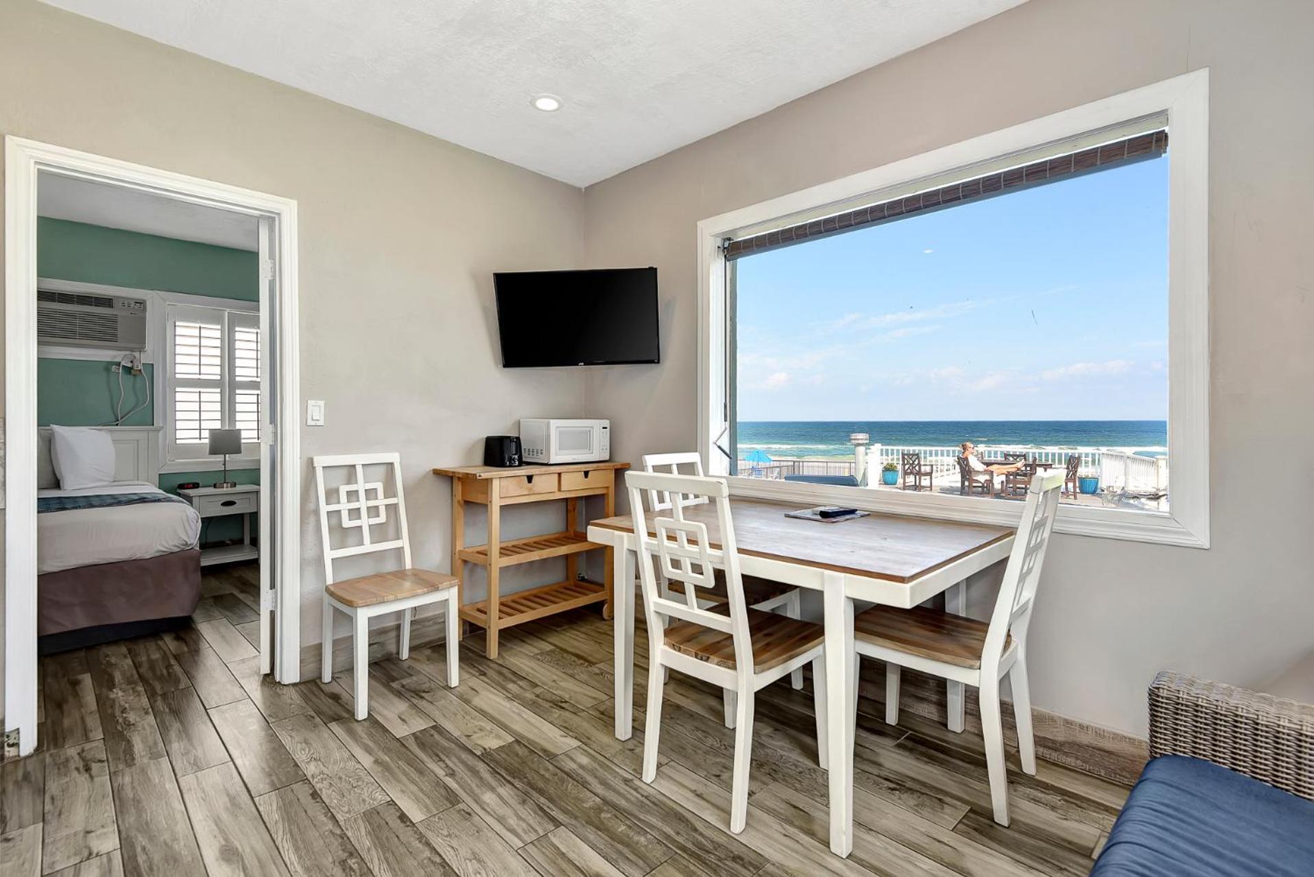 Shoreline Suites & Cabana Cottages - Beachfront 데이토나 비치 외부 사진